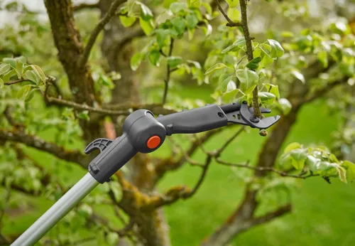 Nożyce akumulatorowe do gałęzi GARDENA teleskopowe HighCut 360/18V P4A (z akumulatorem) 14776-20