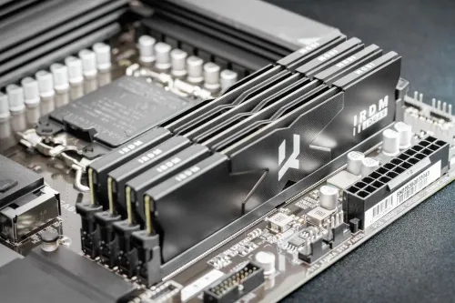 Pamięć RAM GoodRam IRDM DDR5 16GB 5600 CL36 Czarny