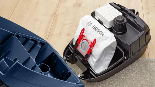 Пылесос Bosch BGL6X320 600W 