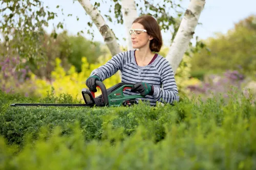 Триммер для живой изгороди Bosch UniversalHedgeCut 18V-50