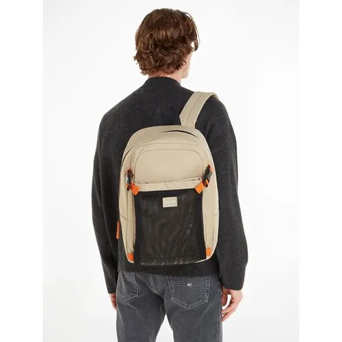 Tommy Jeans TJM Rucsac hibrid Am0am11652 lemn de santal RBT