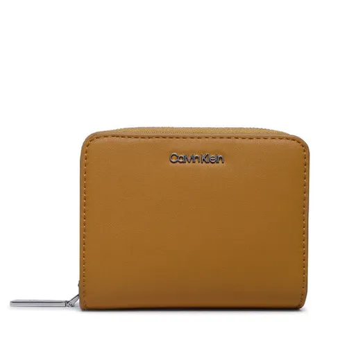 Маленький женский кошелек Calvin Klein CK Must с/A Wallet с клапаном Md K60K607432 KB7