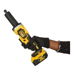 DeWalt DCG426P2 Kablosuz Doğrudan öğütücü + 2 x pil + şarj cihazı + Kılıf