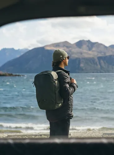 Городской рюкзак Bellroy Transit Workpack Pro 28 - оливковый
