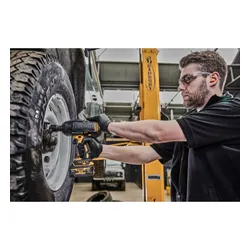 Klucz udarowy DEWALT DCF900P2G