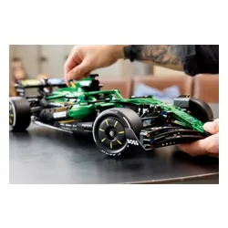 LEGO 42240 Technic Bolid F1 Aston Martin Aramco AMR25
