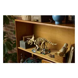 LEGO Jurassic World 77985 Szkielety dinozaurów: triceratops, zestaw klocków