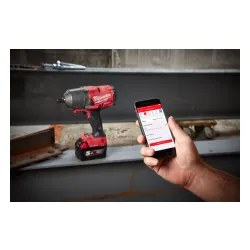 Darbe anahtarı mı? Milwaukee M18 ONEFHİWP12-502X (2 pil, şarj cihazı, kılıf)