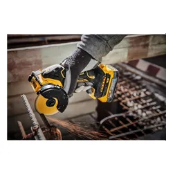 Pilarka tarczowa DEWALT DCS438E2T-QW