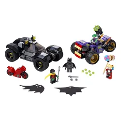 Конструктор Lego DC трехколесный мотоцикл Джокера (76159)