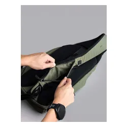 Plecak na jedno ramię Alpaka Metro Crossbody Left Shoulder - green