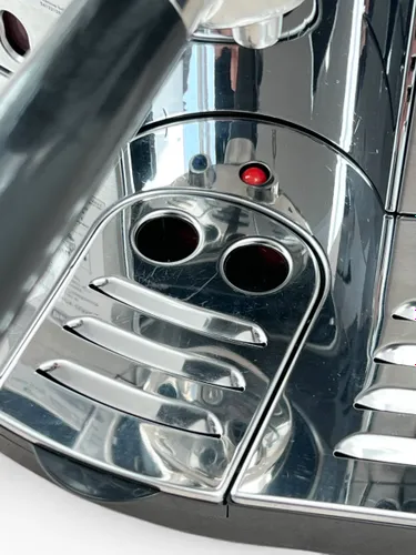 Kolbowy ekspres do kawy DeLonghi EC 850.M - outlet