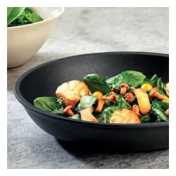 DE BUYER Choc Extreme Normal 32 cm czarna - patelnia nieprzywierająca