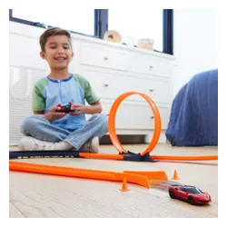 Samochód zdalnie sterowany Hot Wheels RC Ferrari SF90 Stradale Assetto Fiorano JGD09