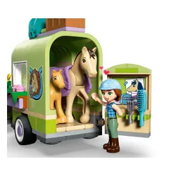 LEGO 42695 Friends Przyczepa z koniem i źrebaczkiem