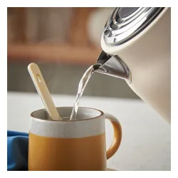 Czajnik RUSSELL HOBBS 28640-70 Hanley Kremowy