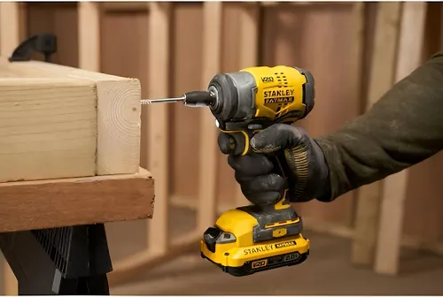 Klucz udarowy STANLEY Fatmax SFMCF910B-XJ