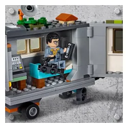 Конструктор Lego Jurassic World столкновение с бариониксом: охота за сокровищами (75935)