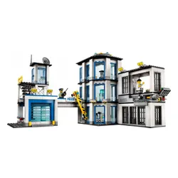 Конструктор Lego City полицейский участок (60141)