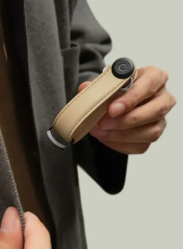 Skórzane etui na klucze Orbitkey Key Organiser Leather - sand