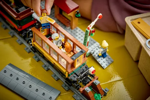 LEGO City 60511 Retro pociąg z lokomotywą parową, zestaw klocków 7+
