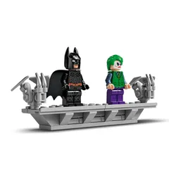 Конструктор Lego 76240 DC Super Heroes - Бэтмобиль «Тумблер»