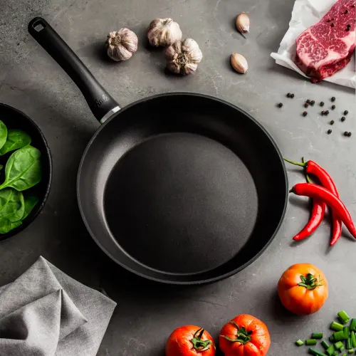 FISSLER Cenit 28 cm - patelnia nieprzywierająca na indukcję