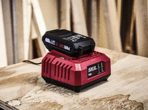 Zestaw Skil BC1E3136AA ładowarka + bateria 20V 2.0 Ah