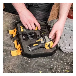 Wiertarko-wkrętarka udarowa BESTEN BE0002886 16,8V 50 Nm bezszczotkowa 2x 2.0Ah zestaw 70 akcesoriów