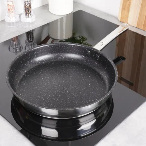 Patelnia nieprzywierająca 28 cm