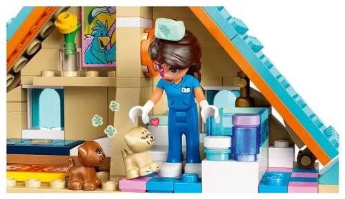 LEGO Friends 42651 Koń i lecznica dla zwierząt