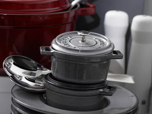 Mini garnek żeliwny okrągły STAUB MINI COCOTTE 250 ML Grafitowy