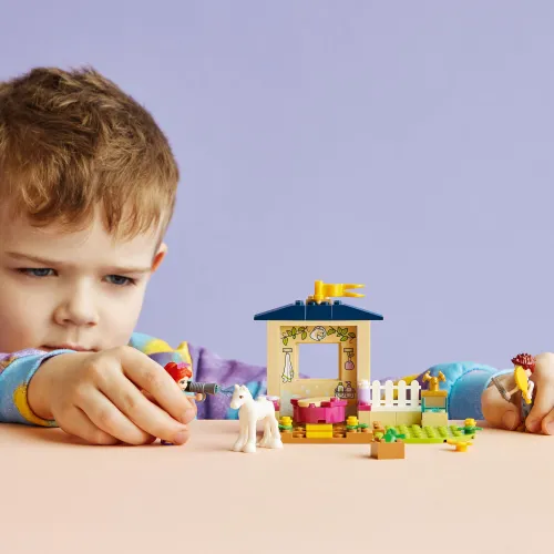 LEGO 41696 Friends Kąpiel dla kucyków w stajni