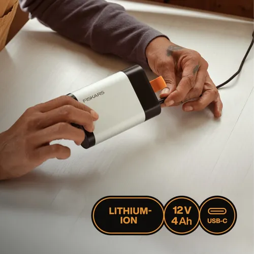 Akumulator FISKARS 1082341 12V 4Ah