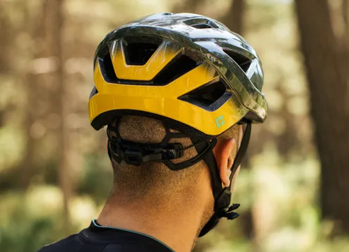 Kask rowerowy LAZER Cerro KinetiCore Żółto-zielony MTB (rozmiar M)