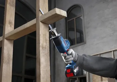 Piła szablasta BOSCH GSA 18V-24 06016A5101