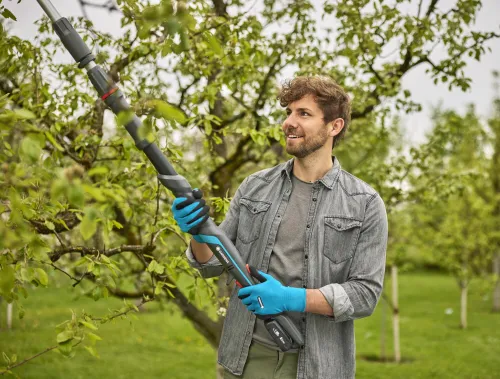 Nożyce akumulatorowe do gałęzi GARDENA teleskopowe HighCut 250/18V P4A (z akumulatorem) 14774-20