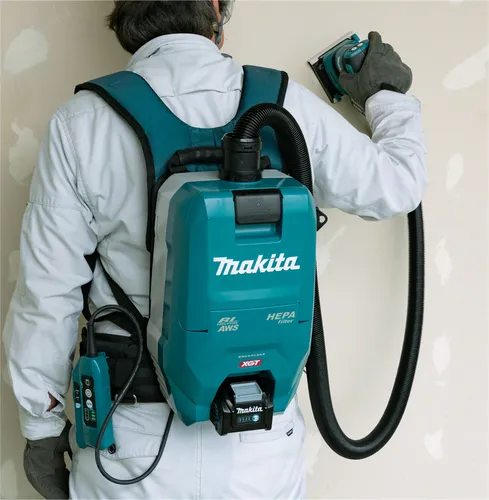 Промышленный ранцевый пылесос Makita XGT VC009GZ01