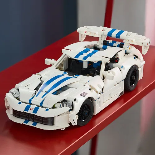 LEGO 42234 Technic: спортивный автомобиль Dodge Viper GTS-R, набор блоков 10+