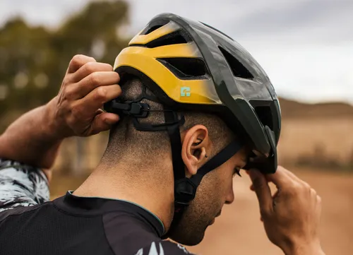 Kask rowerowy LAZER Cerro KinetiCore Żółto-zielony MTB (rozmiar M)