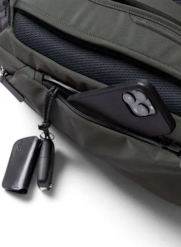 Городской рюкзак Bellroy Transit Workpack Pro 22 - оливковый