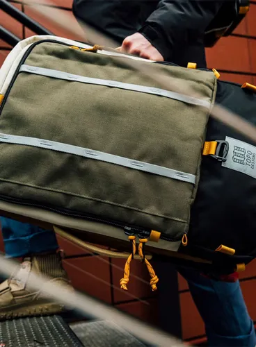 Сумка / рюкзак на колесиках Topo Designs Global Travel Bag Roller - olive