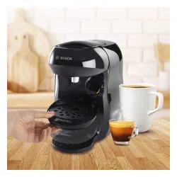 Zestaw ekspres kapsułkowy Bosch Tassimo Happy TAS1002N czarny i 3 opakowania kapsułek: Jacobs Latte Macchiato Classico, Café au lait, Morning Café (Strong&Intense) XL