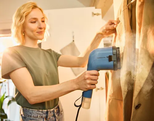 Parownica do ubrań (Steamer) BRAUN GS3024BL