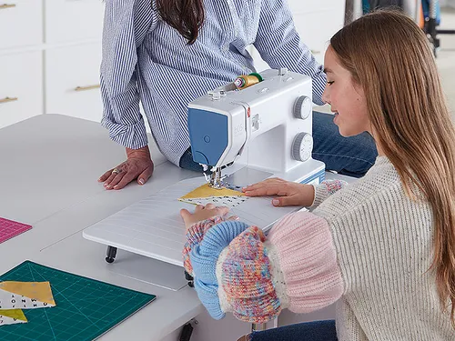 Maszyna do szycia BERNETTE 05 Academy Heavy Duty