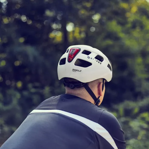 Kask rowerowy ATTABO Bonkers z lampką LED biały