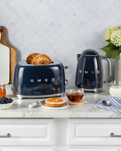 Toster Smeg TSF01NBEU Rozmrażanie 950W