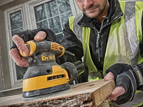 Dewalt Taşlama Makinesi DWE6423