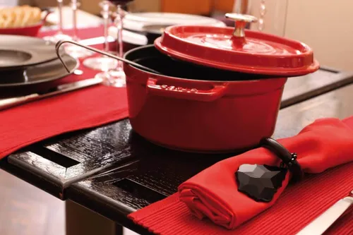 STAUB La Cocotte 3,8 l czerwony - garnek żeliwny z pokrywką