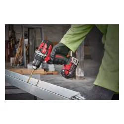 Milwaukee M18 CBLDD-502C Fırçasız Tornavida Matkabı